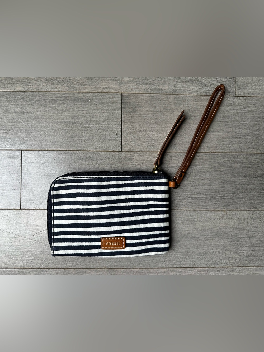 Womens Fossil Blue White Stripe Full Wristlet Zip Leather Logo Money Cash ID